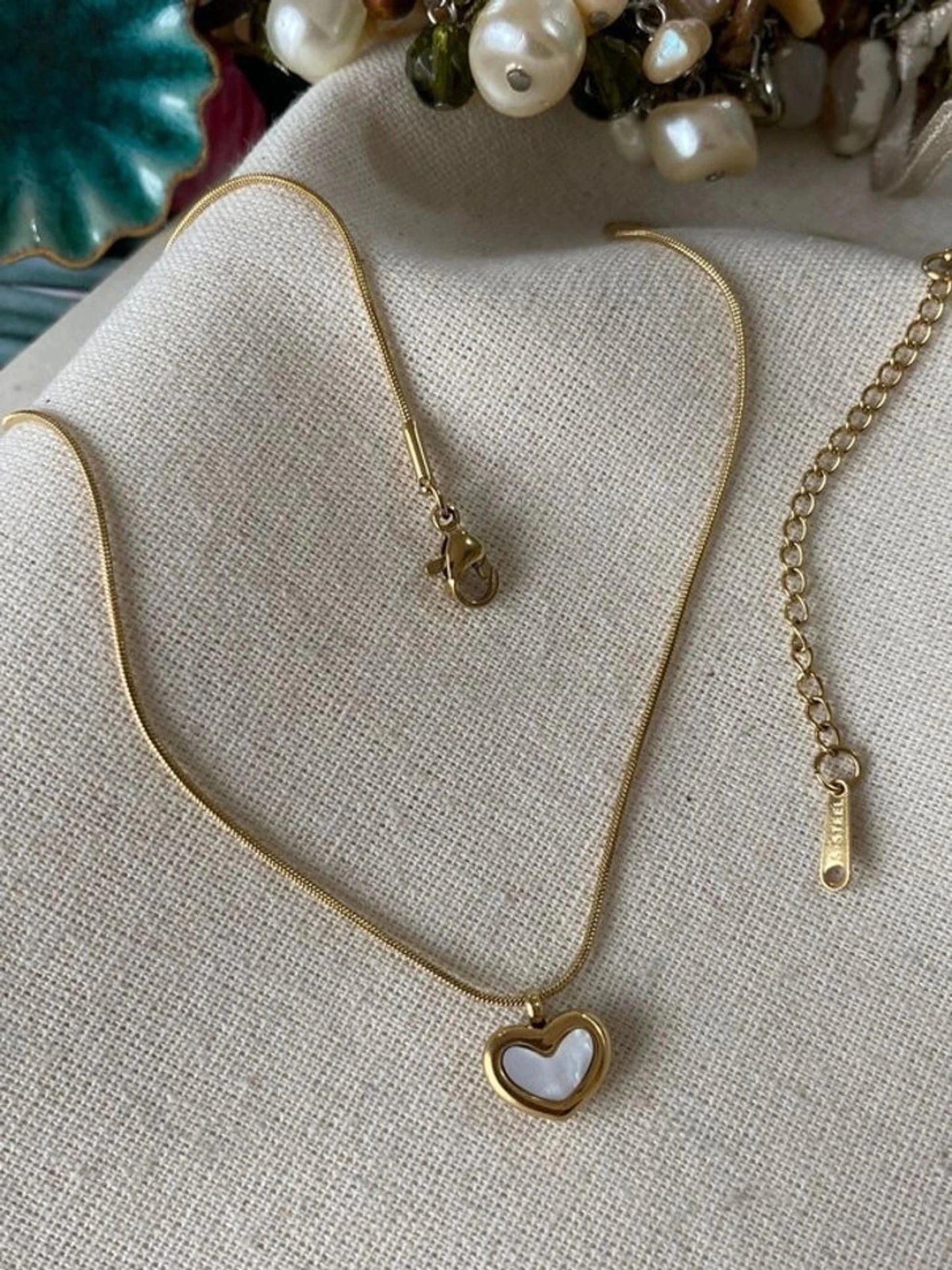 Amora Pearl Heart Necklace - Zenee - Necklaces