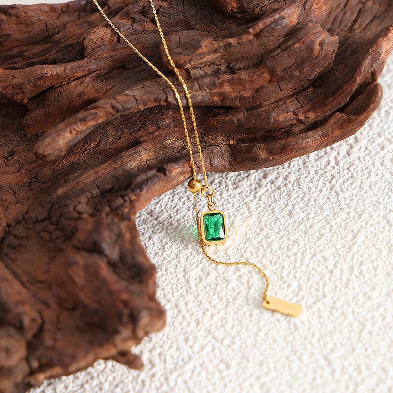 Emera Glow Pendant Necklace - Zenee - Necklaces