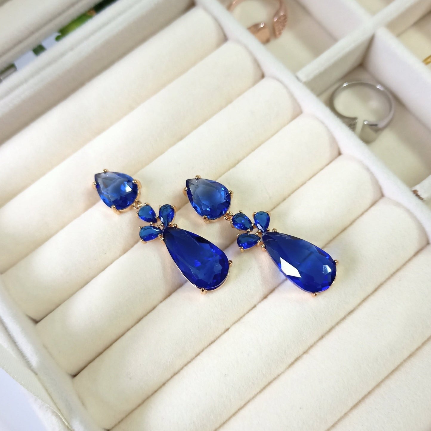 Dazzling Crystal Earrings - Zenee-Earrings