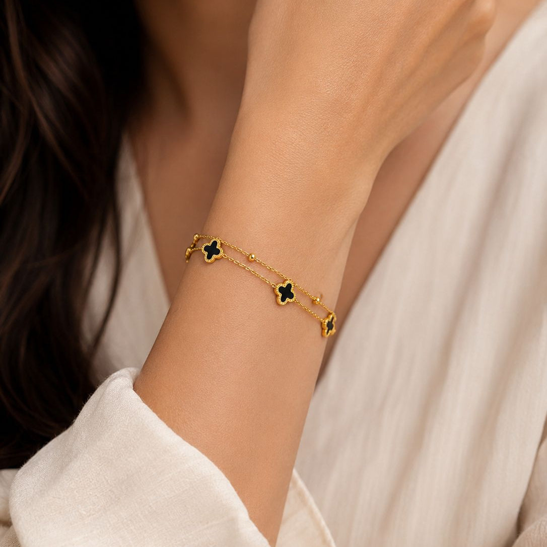 Noir Double Layer Clover Bracelet
