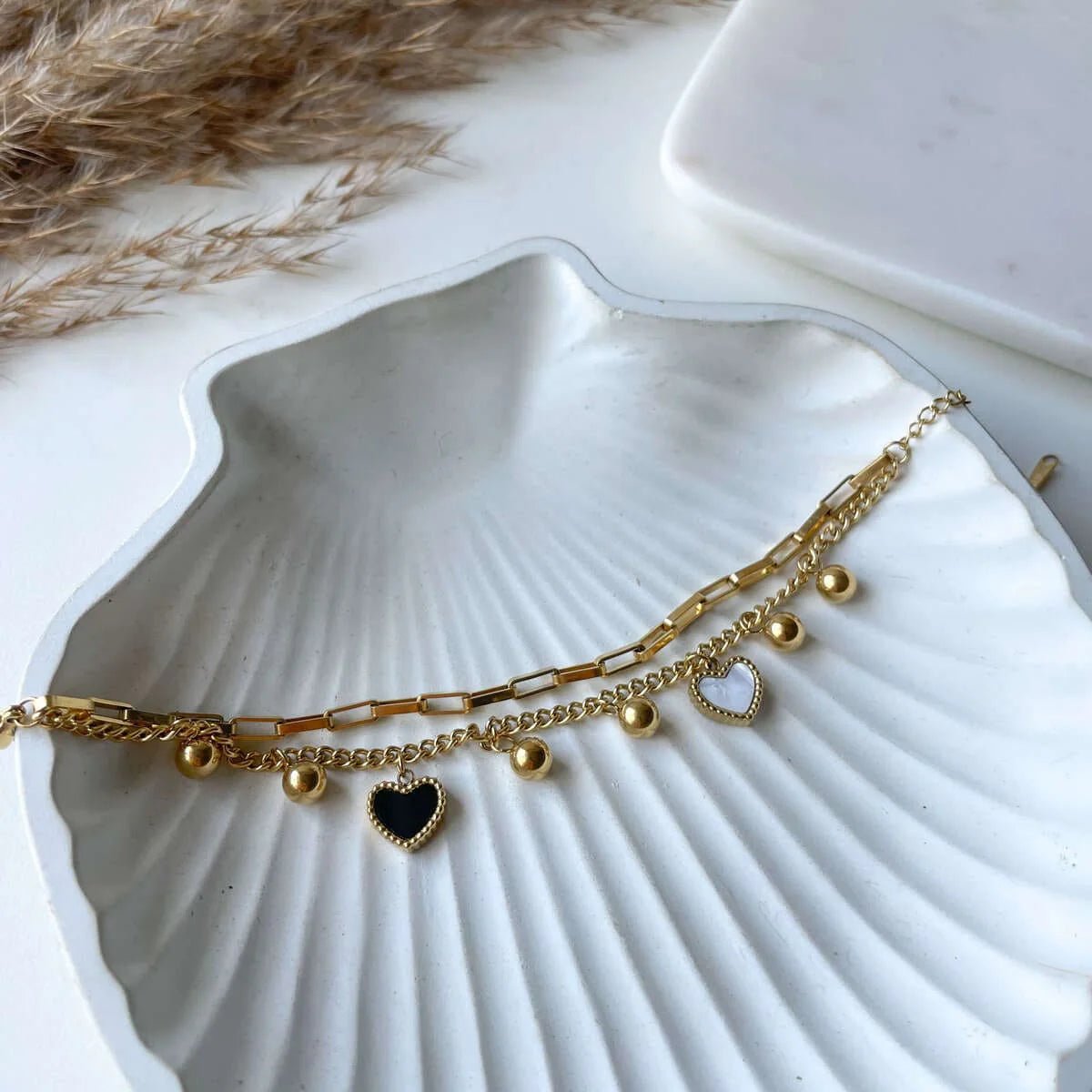Amora Dual Heart Charm Bracelet - Zenee - Bracelets