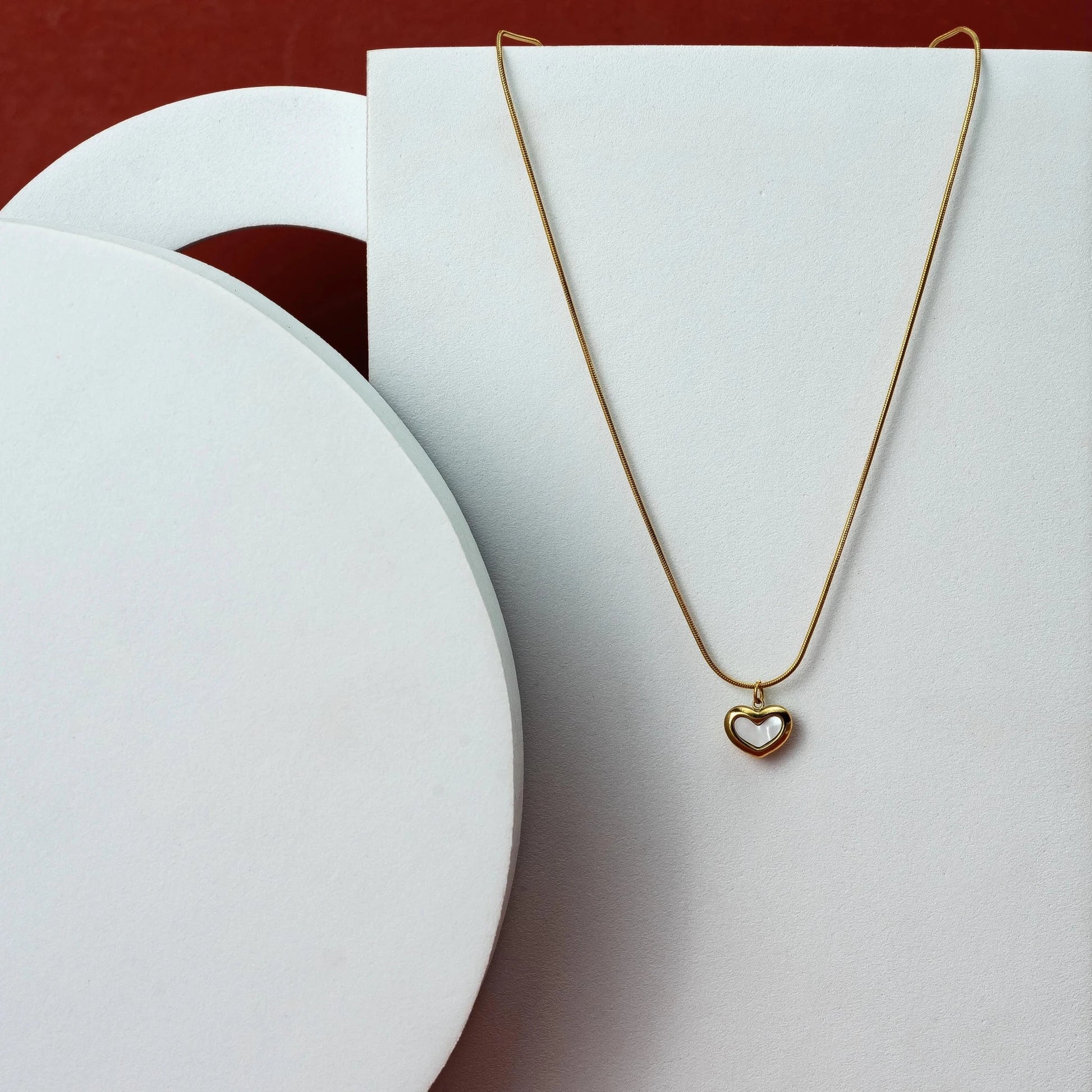 Amora Pearl Heart Necklace - Zenee - Necklaces