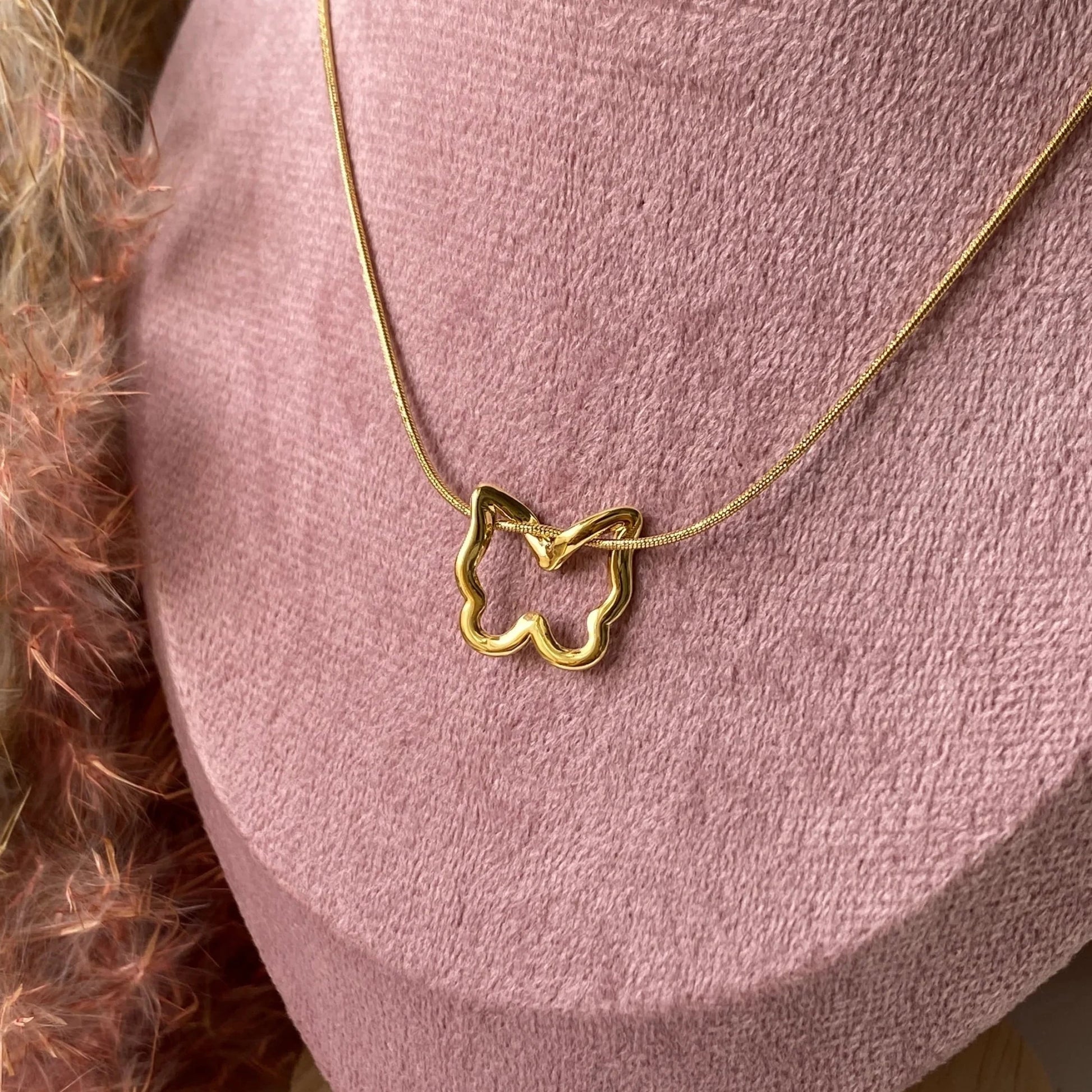 Aurelia Butterfly Necklace - Zenee - Necklaces
