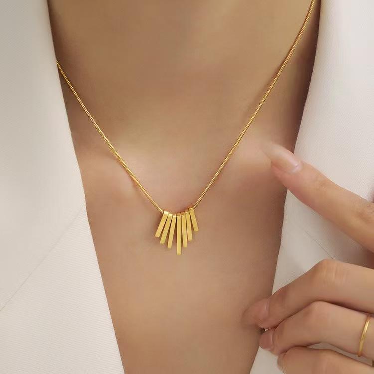 Aurielle Drop Bar Necklace - Zenee - Necklaces