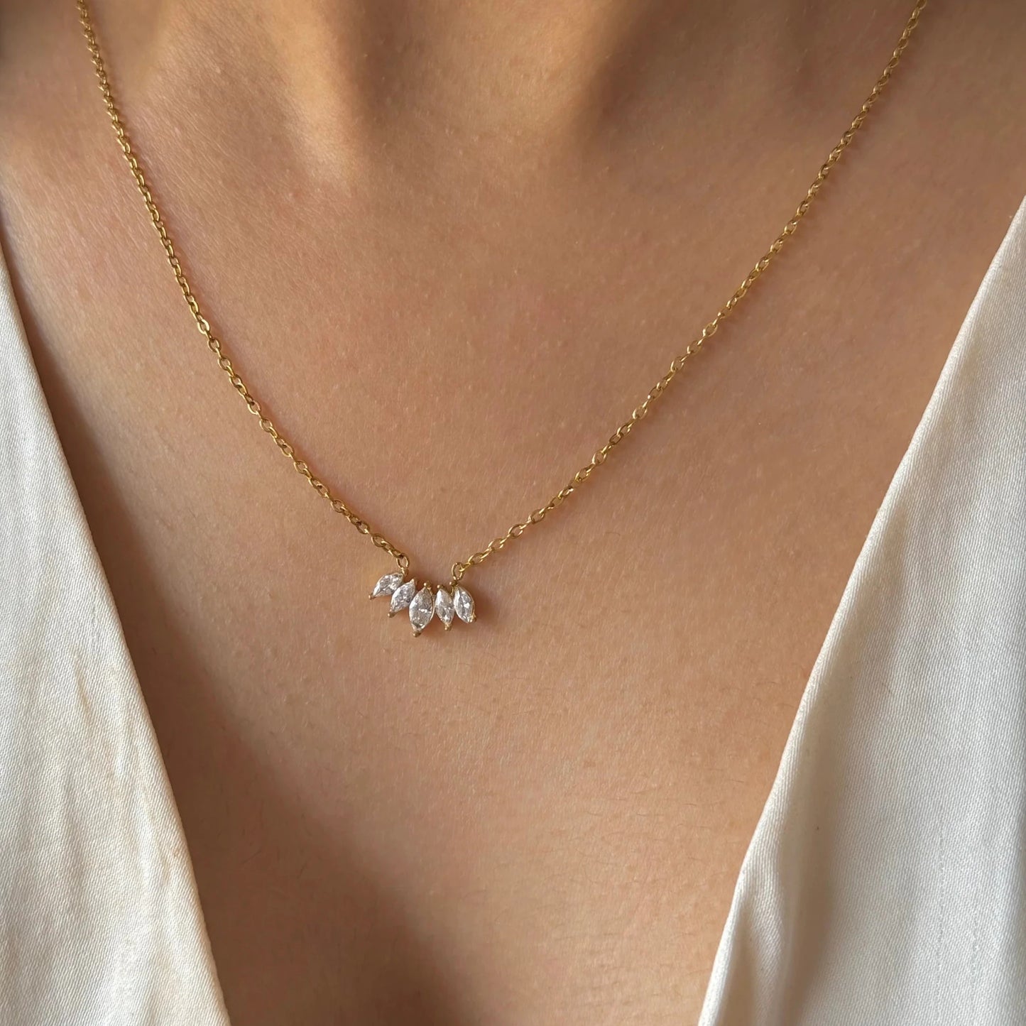 Aurielle Marquise Necklace - Zenee - Necklaces