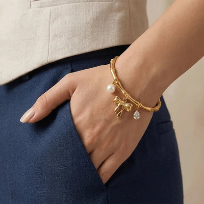 Coquette Charm Bangle - Zenee - Bracelets
