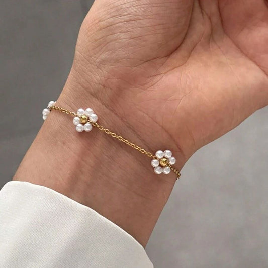Daisy Pearl Bracelet - Zenee - Bracelets