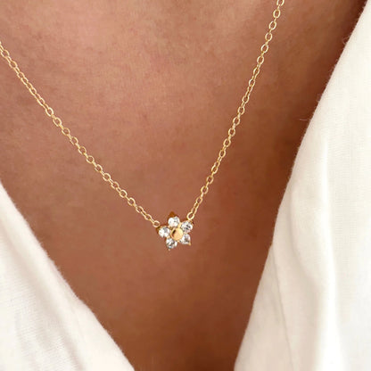 Daisy Spark Necklace - Zenee - Necklaces