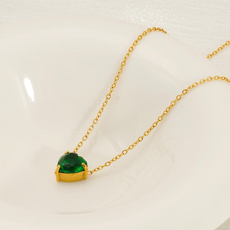 Emera Heart Solitaire Necklace - Zenee - Necklaces