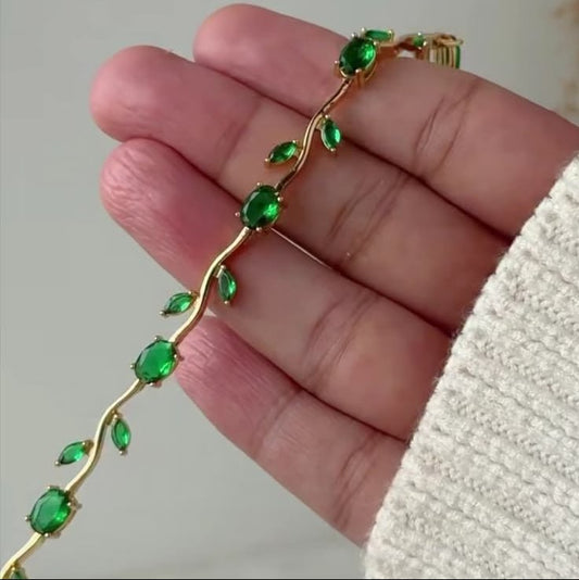 Emerald Vine Bracelet - Zenee - Bracelets
