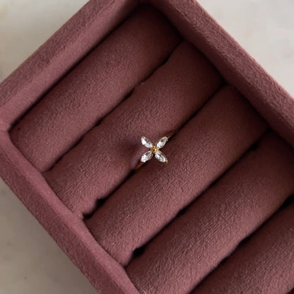 Flora Spark Ring - Zenee - Rings