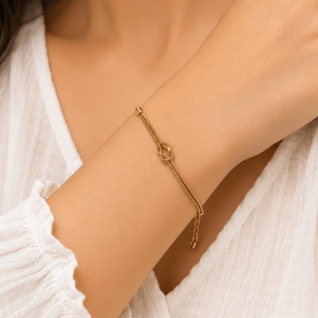 Infinity Knot Bracelet - Zenee - Bracelets