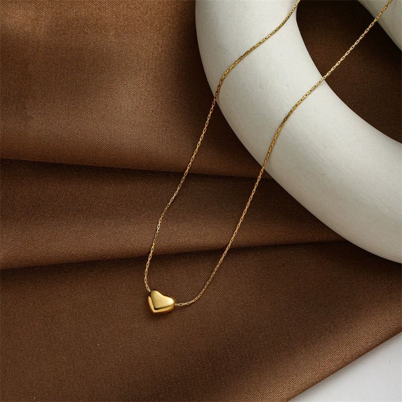 Luna Heart Necklace - Zenee - Necklaces