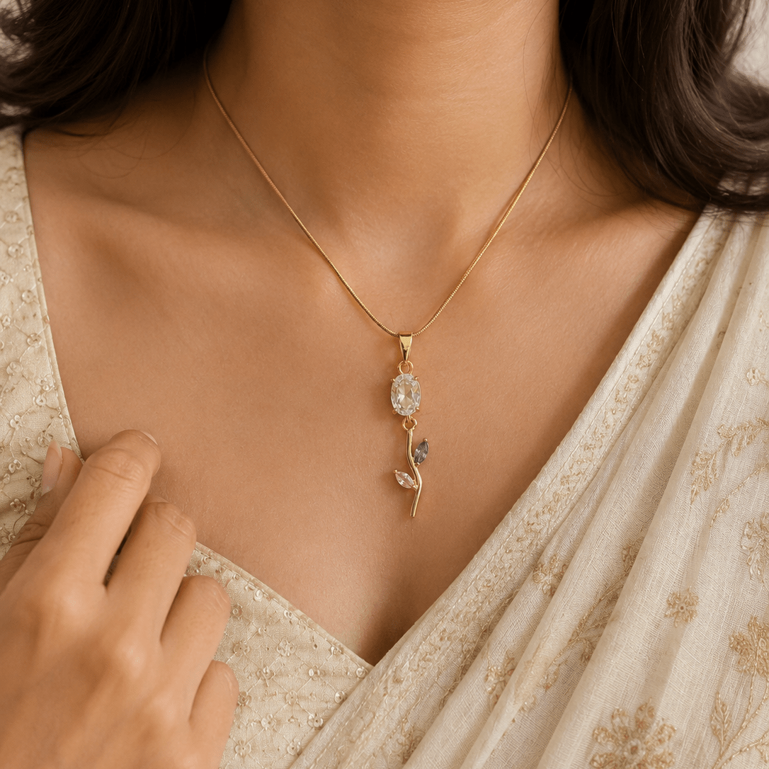 Lunaria Vine Pendant Necklace - Zenee - Necklaces