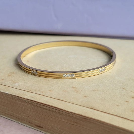 Luxe Line Crystal Bangle - Zenee - Bracelets