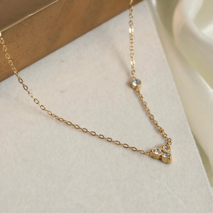 Tria Spark Necklace - Zenee - Necklaces