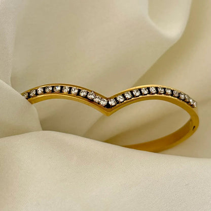 Vera V Cuff Baby Bracelet - Zenee - Bracelets