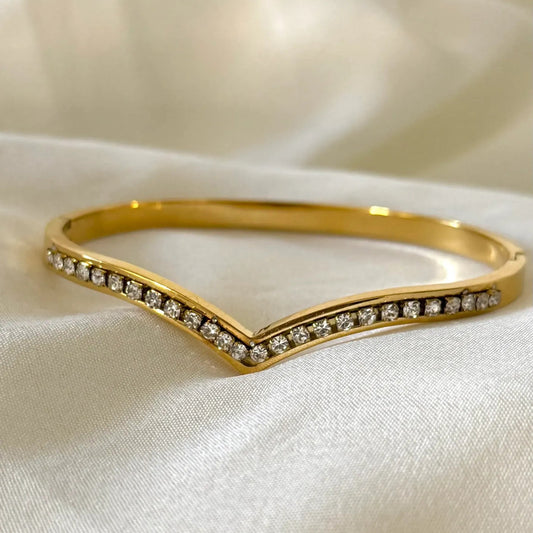 Vera V Cuff Baby Bracelet - Zenee - Bracelets