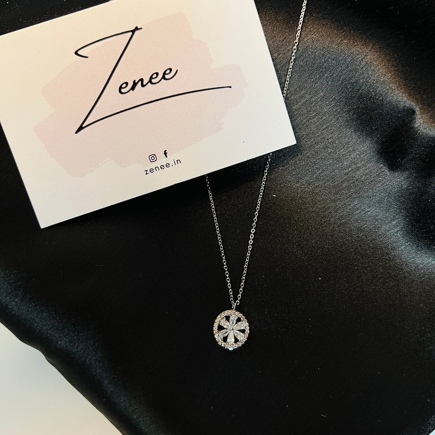 Daisy With Crystals Pendant Necklace - Zenee.in-Necklaces