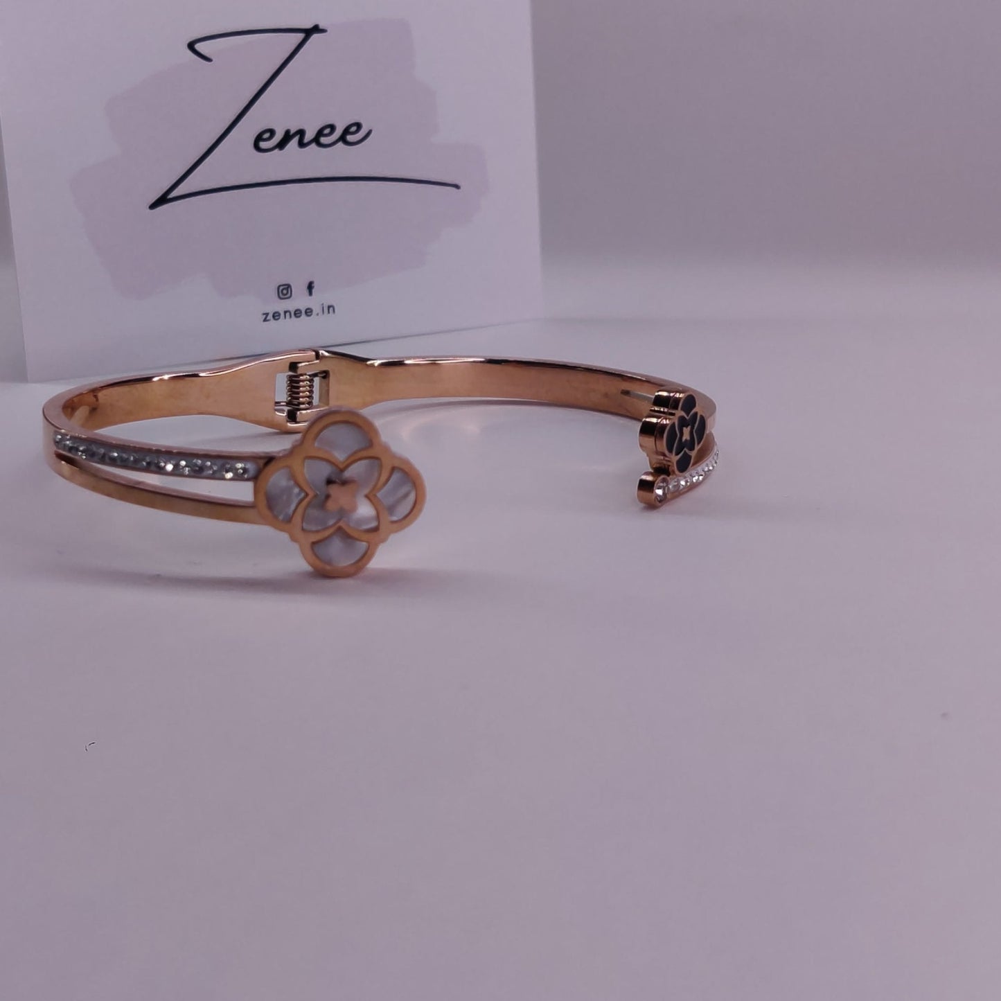 Ella Clover Bracelet - Zenee.in-Bracelets