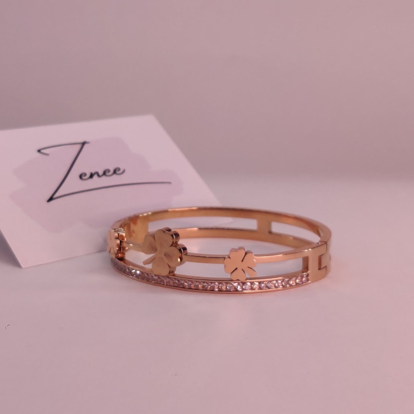 Evie Daisy Bracelet - Zenee.in-Bracelets