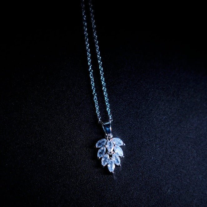 Silver Leaf Necklace - Zenee-Necklaces