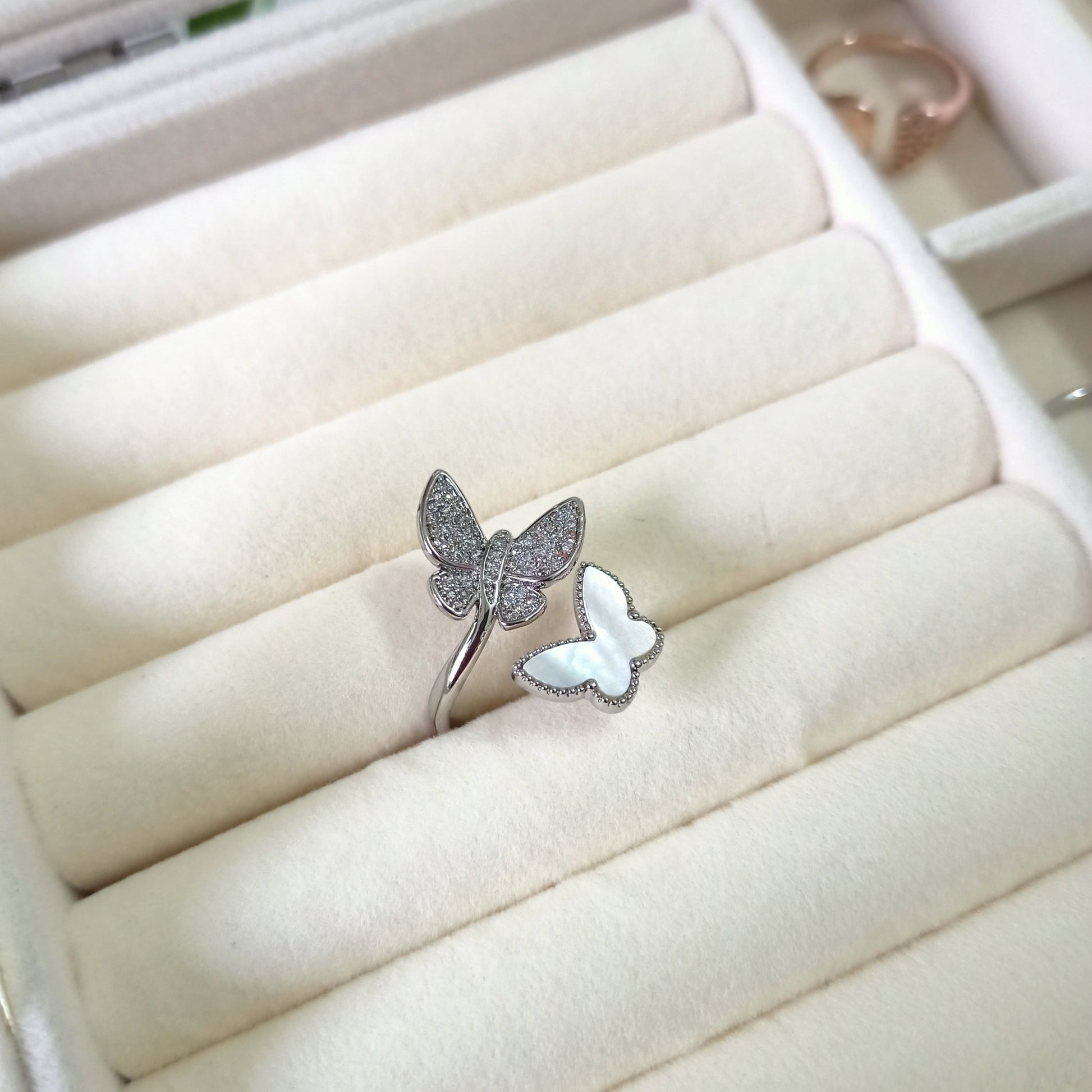 Twin Butterfly Ring - Zenee-Rings