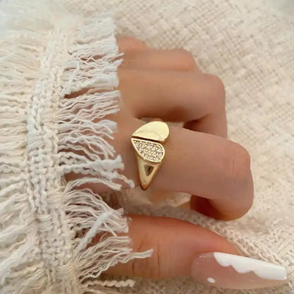 Vera Heart Ring - Zenee-Rings