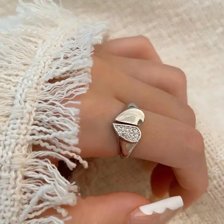 Vera Heart Ring - Zenee-Rings